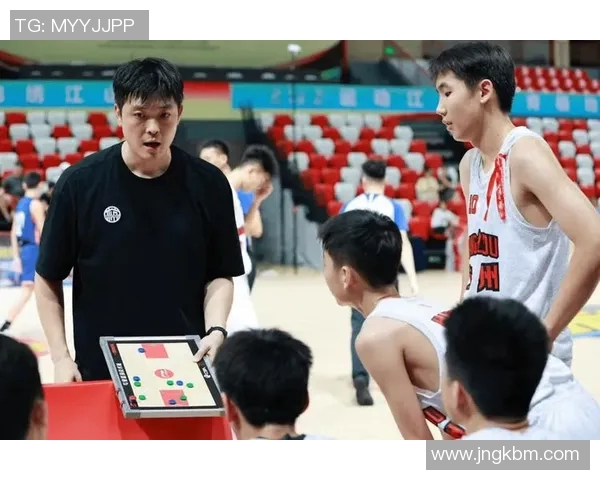 杭州篮球队灵活性分析与战术创新探讨